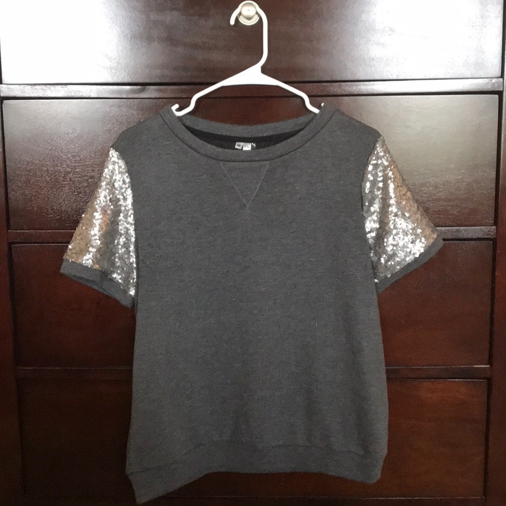 Short Sleeve Gray & Silver Sequin Sweatshirt